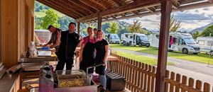 Das Team von 2erlei Catering - noch öfters bei uns im Sommer 2026!
